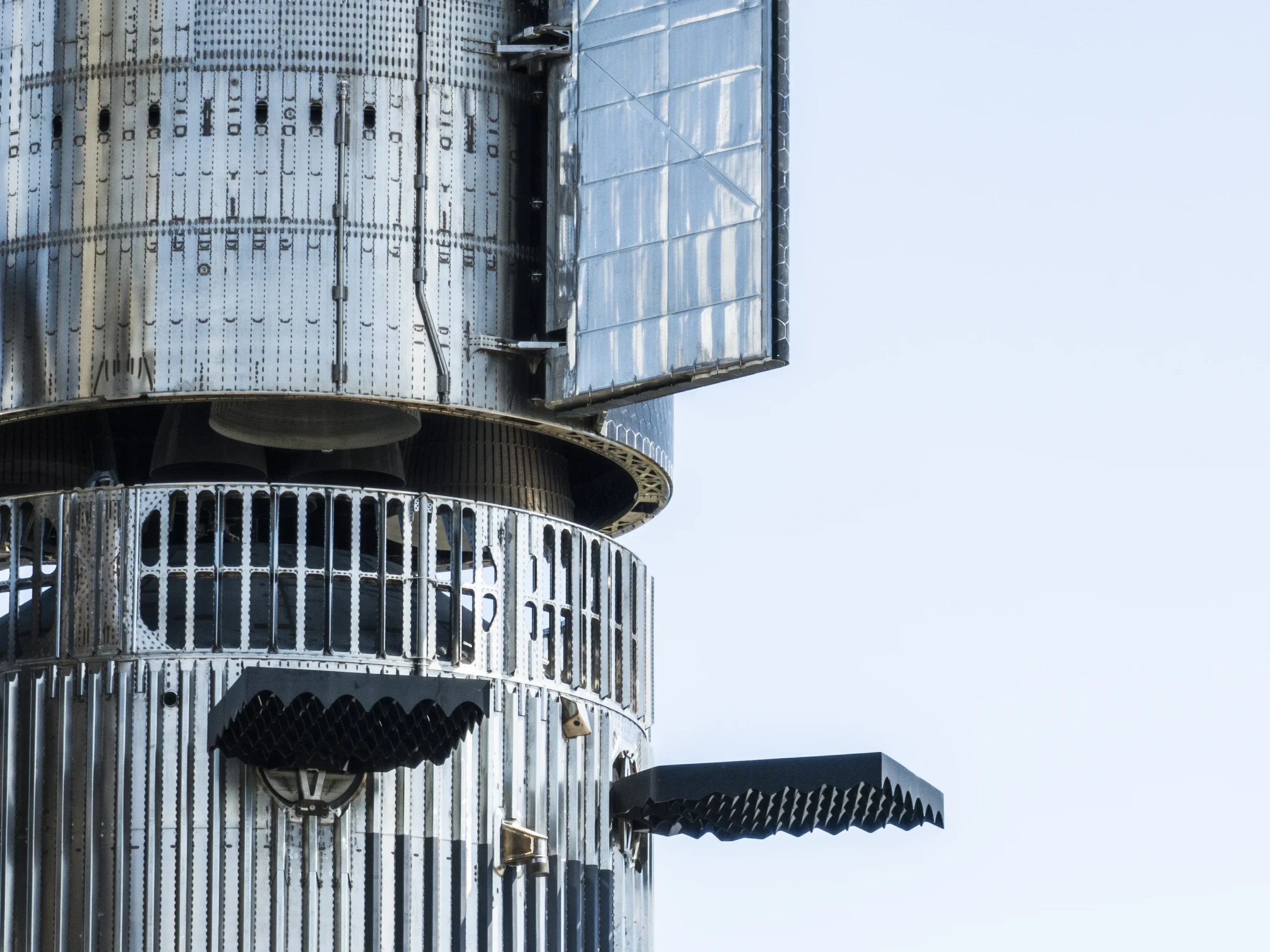 Starship interstage area, a critical welded section prone to fatigue